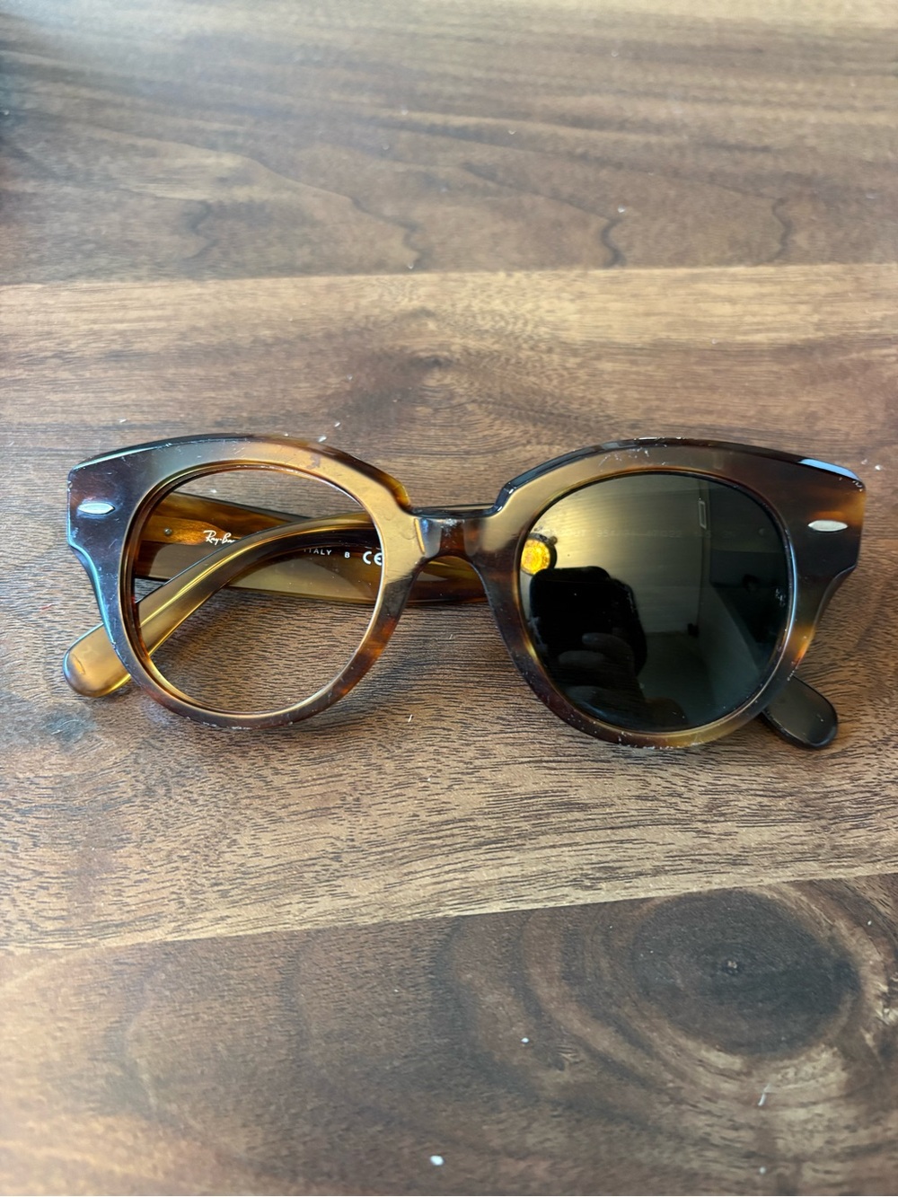 Clubmaster Ray-Ban Mixed Frame Sunglasses damaged- four pair - Picture 6 of 8